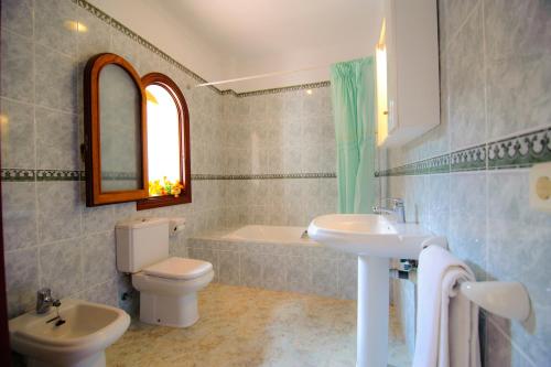 Bilik mandi di Finca Pleta de sa Punta