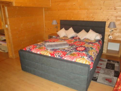 Una cama o camas en una habitación de Casa Lucini