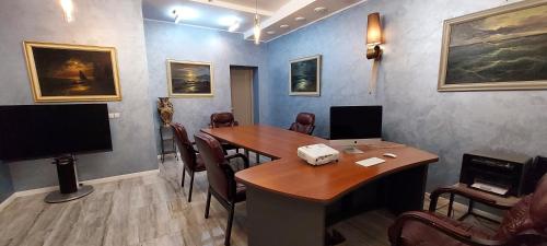 Gambar di galeri bagi Hotel "Mandarin Clubhouse" di Kharkov
