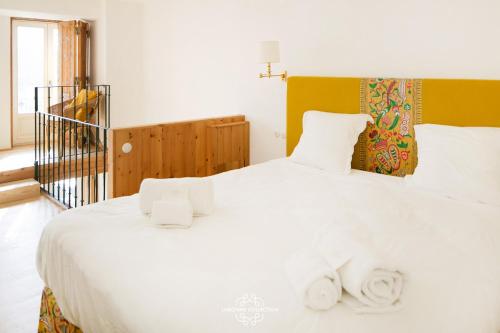 Alfama Deluxe Duplex by LovelyStay