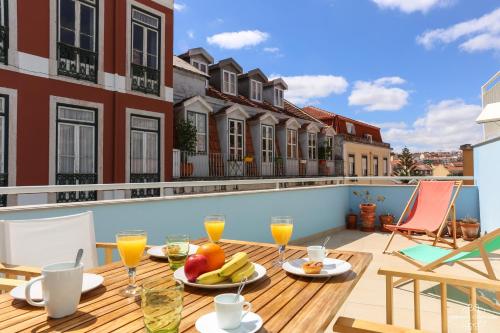 Azulejos' Charming Apartment with Terrace 2 by Lisbonne Collection, Amadora, Portugal