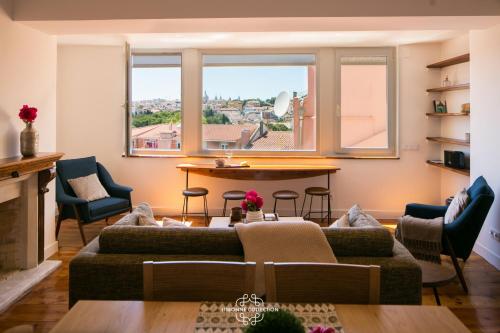Central Rooftop Apartment by LovelyStay
