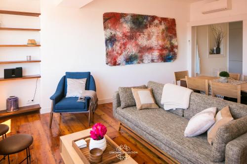 Central Rooftop Apartment by LovelyStay