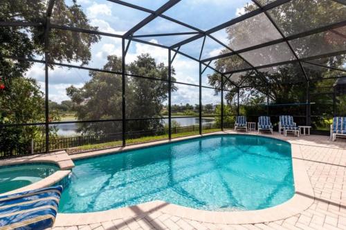 Beautiful 5 Bedroom 5 Bath Pool home in Windsor Hills Resort, Orlando, Statele Unite ale Americii