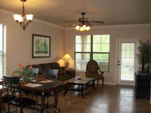 3 Bedroom 3 Bath Condo in Bella Piazza Resort, Davenport, Statele Unite ale Americii