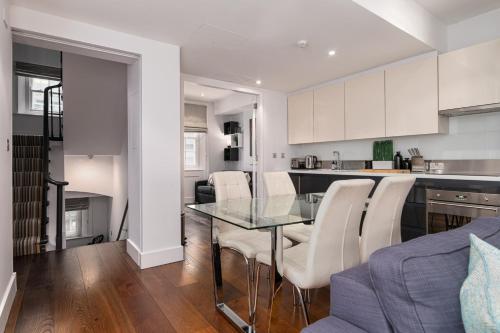Prestigious 3BR Family Flat in Mayfair By Hyde Park WIFI, Londra, Marea Britanie