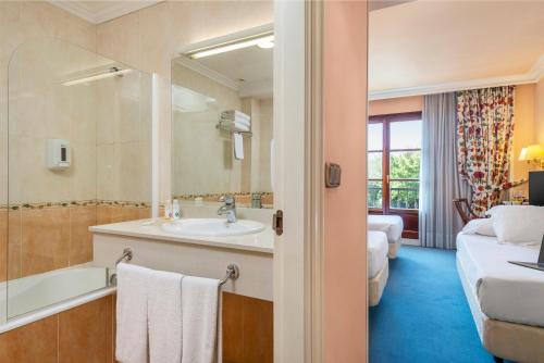 Koupelna v ubytování Hospedium Hotel Blu Sondika