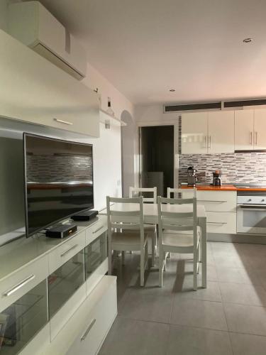 Η κουζίνα ή μικρή κουζίνα στο Sonneland Canary Spa
