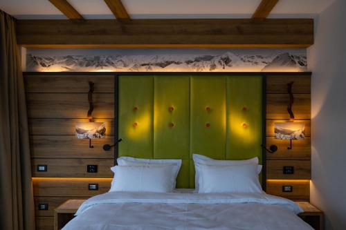 Postel nebo postele na pokoji v ubytování Hotel Belmont & Spa