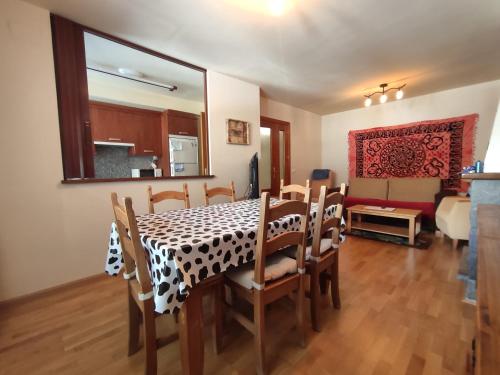 Apartamento conques Linsoles / Benasque, Eriste – Bijgewerkte ...