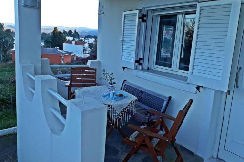 Балкон или терраса в Amazing Sea View-Neos Pyrgos Beach -Evoia Greece