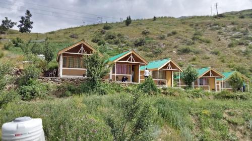Naturlandschaft in der Nähe der Zelt-Lodge