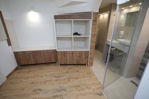 Salle de bains dans l'établissement PALACE MEGDAN