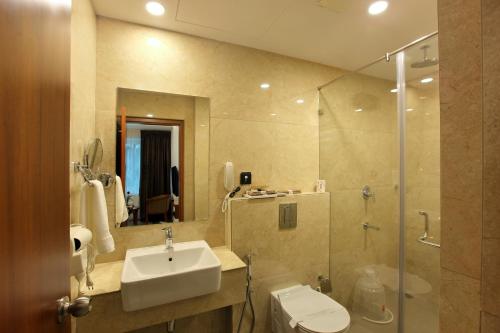 Bilik mandi di HOTEL AMALA