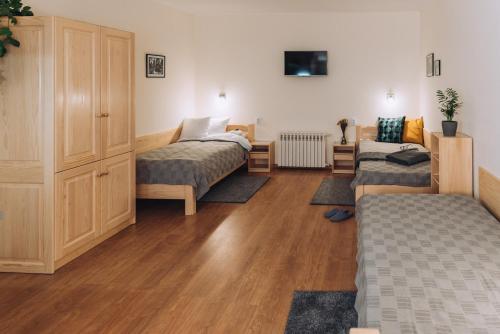 Una cama o camas en una habitación de Apartman Ady 6
