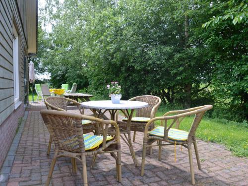 Foto dalla galleria di Holiday home with view over the meadows a Kibbelveen