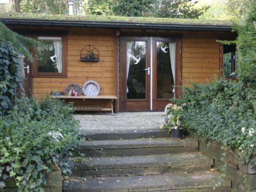 Gallery image of Cozy chalet with gas fireplace, in the Achterhoek in Ootmarsum