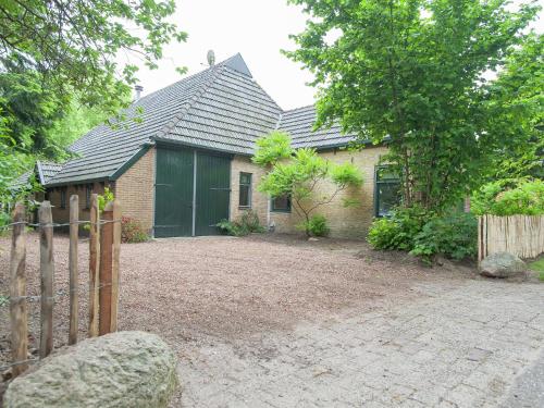 Zahrada ubytování Farmhouse in Waskemeer with Large Garden