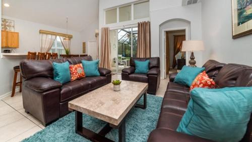 Gated Resort 6 Bed 4 Bath with South Facing Pool, Kissimmee, United States