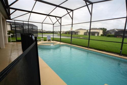 Luxury 7 Bedroom 5.5 Bath in Cumbrian Lake Resort, Kissimmee, Statele Unite ale Americii