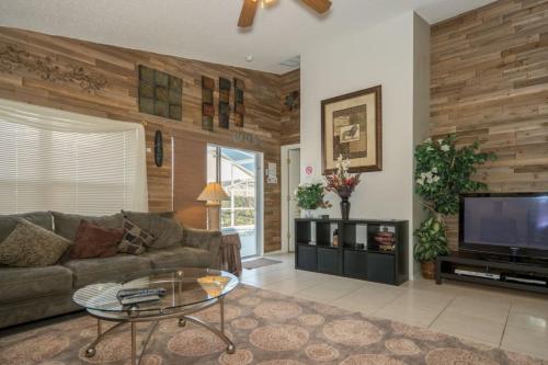 Fabulous Hampton Lakes 4 Bedroom Pool Home in Davenport FL, Davenport, Statele Unite ale Americii