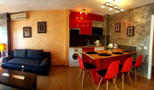 Kuchyň nebo kuchyňský kout v ubytování Leroy Apartment