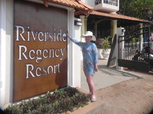 Tetamu yang menginap di Riverside Regency Resort