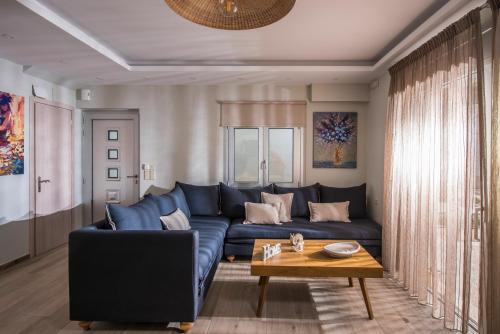 Afbeelding uit fotogalerij van Dione Villa in Kókkinos Pírgos