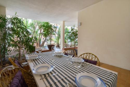 Afbeelding uit fotogalerij van Apartamentos Estanques in Colonia Sant Jordi