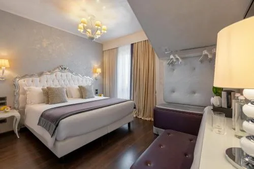 Carnival Palace - Venice Collection photo 23