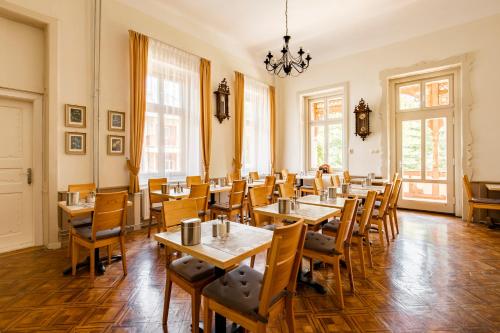 ห้องอาหารหรือที่รับประทานอาหารของ Penzión Jesenský