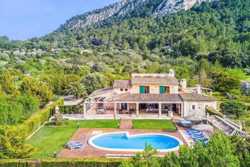 Finca Rafalet, Pollensa by Renthousing