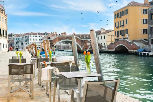 Carnival Palace - Venice Collection photo 51