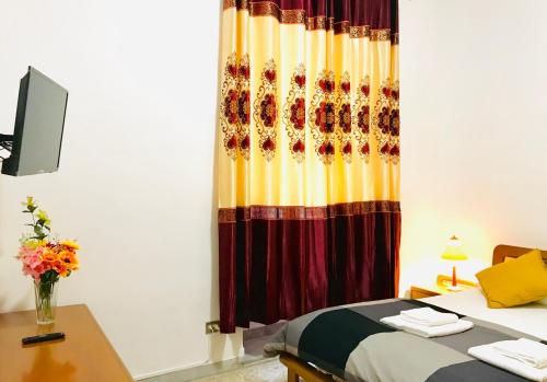 4 Rooms Apartment next to the colosseum