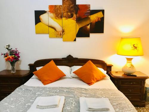 4 Rooms Apartment next to the colosseum
