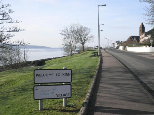 a sign that says welcome to kinnlegate istg at Douglas Park Guest House in Dunoon