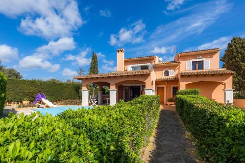 Villa Jazmin, Cala Bona, Spain - Booking.com