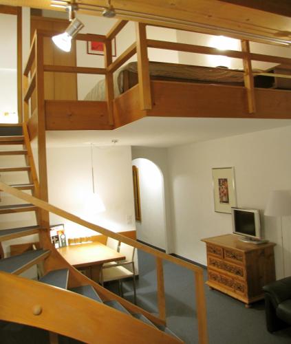 TV a/nebo společenská místnost v ubytování Hotel Allalin Saas-Fee