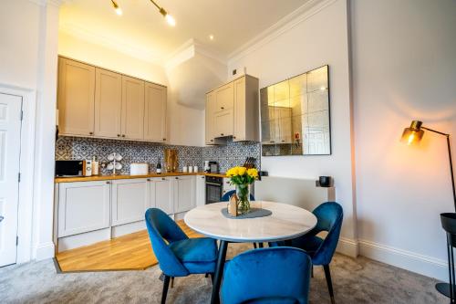 5 Rowntree House