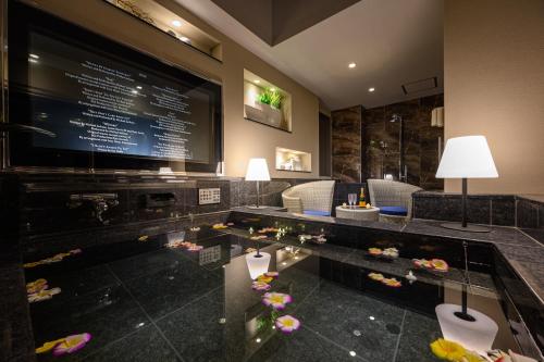 TV/Unterhaltungsangebot in der Unterkunft HOTEL VARKIN ANNEX