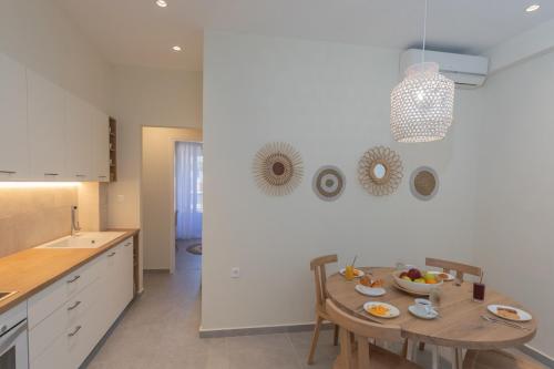 Dapur atau dapur kecil di Anemelia Luxury Apartments