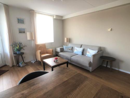 Posezení v ubytování La Playa, Residence Deurloo 53-14