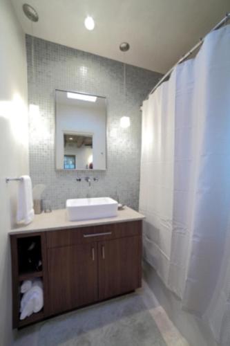 Sanchez House – Photos 2
