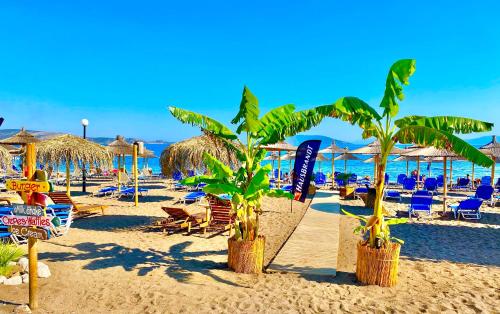 Gallery image of Zoom Beach Hotel in Kandia