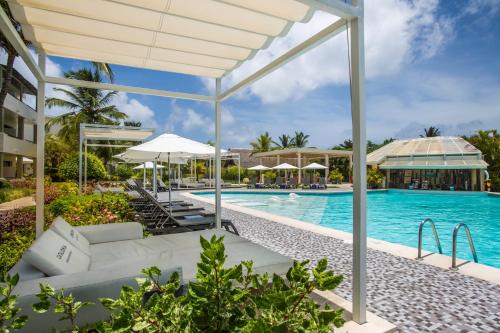 Kolam renang di atau dekat dengan Catalonia Royal Bavaro - All Inclusive - Adults Only