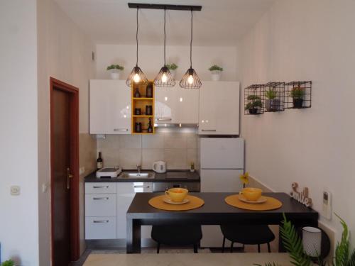 Η κουζίνα ή μικρή κουζίνα στο Apartman M Orebic