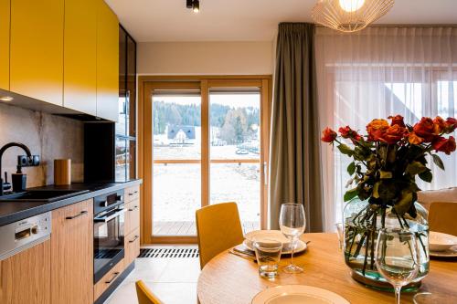 Kuchyňa alebo kuchynka v ubytovaní Białka Residence Ski - EUFORIA