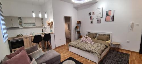 Η κουζίνα ή μικρή κουζίνα στο Apartman Delena