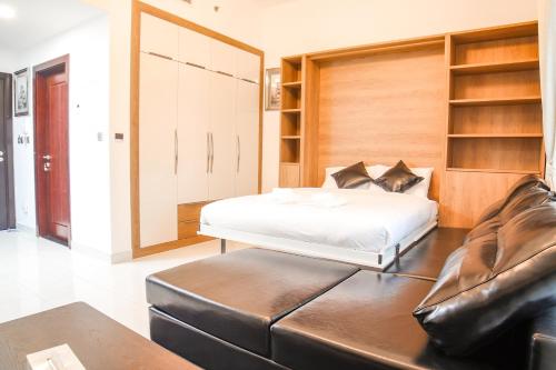 Signature Holiday Homes - Fully Furnished Studio in Glamz, Al Furjan, Dubai, UAE - Booking.com