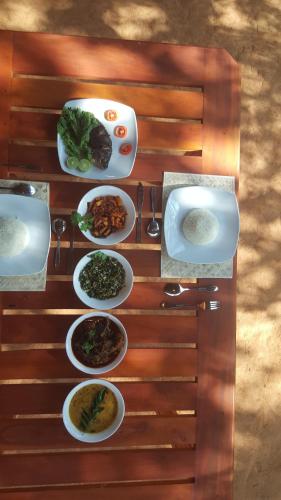 Comida no hotel ou em algum lugar perto